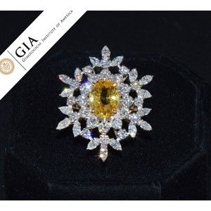 GIA Certified Natural 6.1CTS VS F Diamond Unheated Sapphire 18K Solid Gold Ring